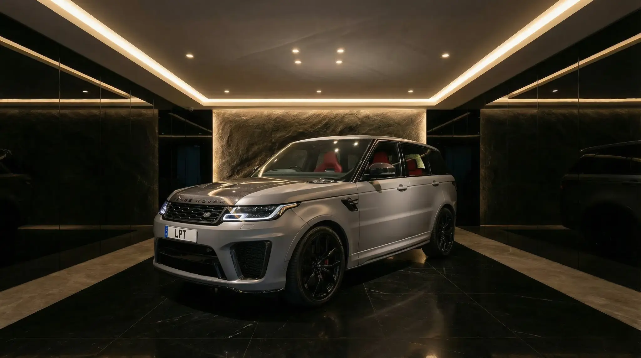 Range Rover SVR Carbon Edition